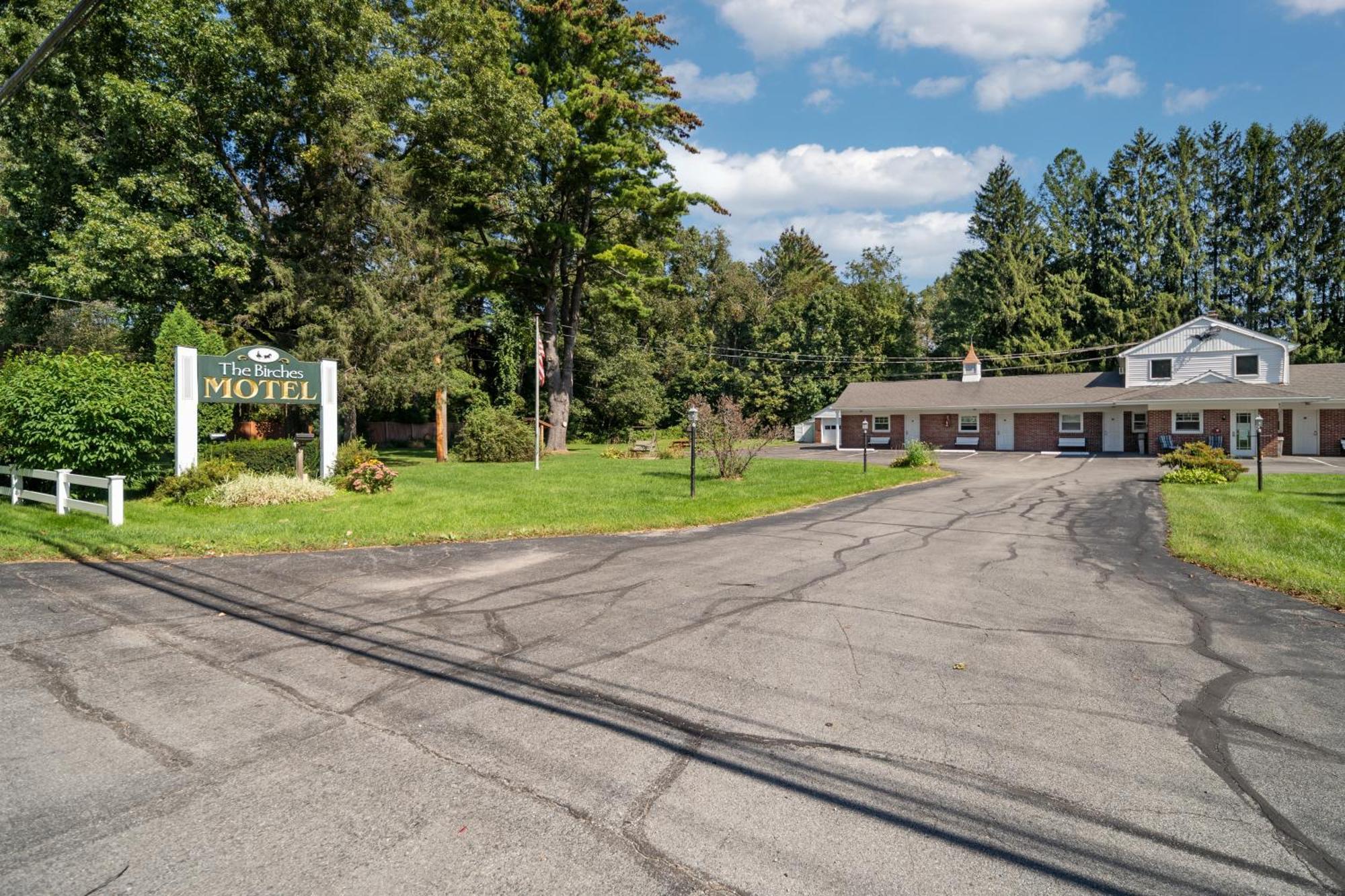 Birches Motel 萨拉托加斯普林斯 外观 照片